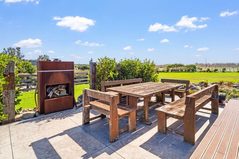 Photo of property in 3 Carex Grove, Foxton Beach, Foxton, 4815