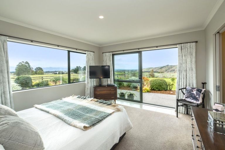 Photo of property in 184 Glenmorven Road, Morison Bush, Greytown, 5794