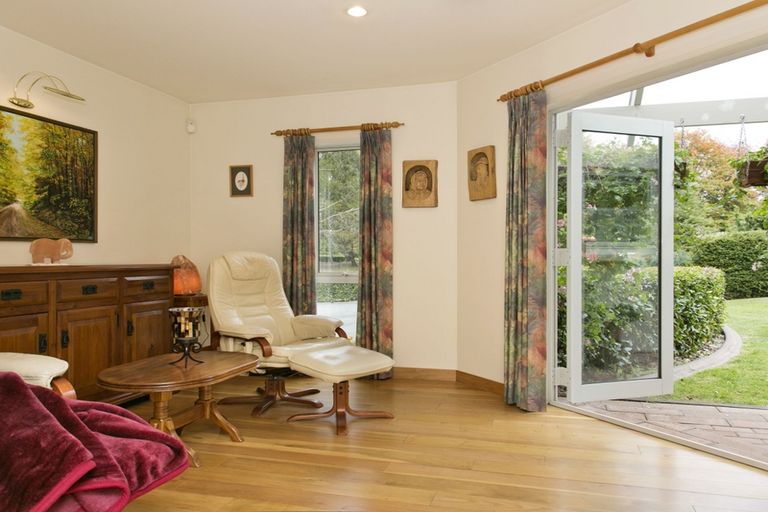 Photo of property in 66 Gillespie Place, Acacia Bay, Taupo, 3385