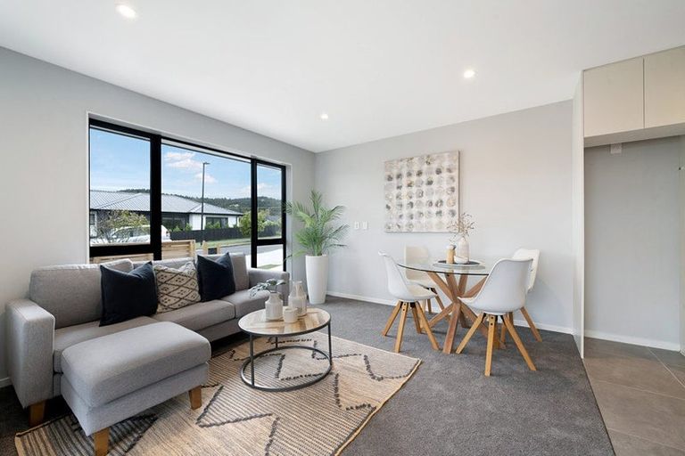 Photo of property in 19 Paihere Street, Huapai, Kumeu, 0810