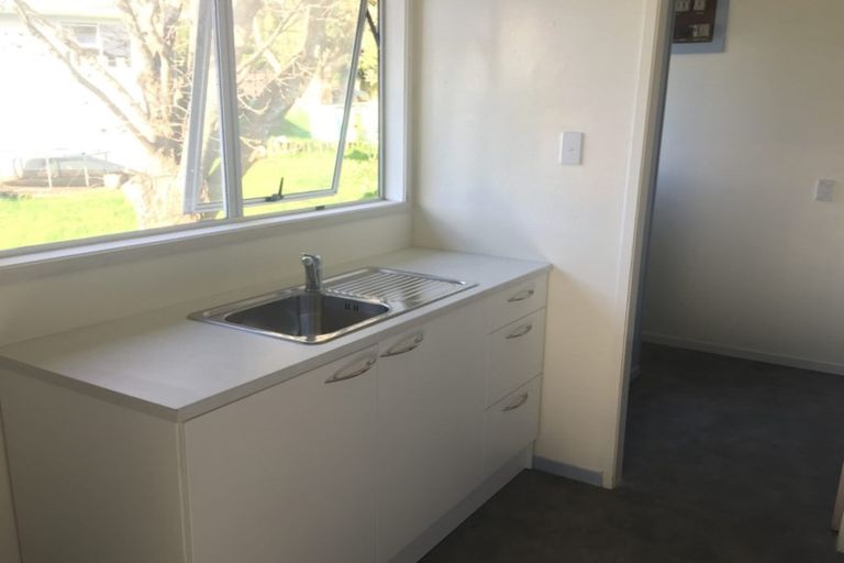 Photo of property in 104 Reynella Drive, Massey, Auckland, 0614