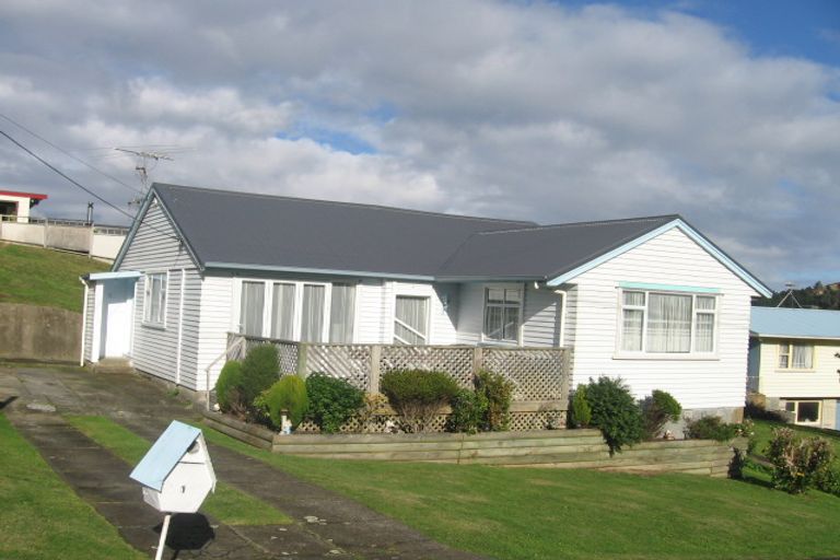 Photo of property in 1 Taku Matenga Grove, Korokoro, Lower Hutt, 5012