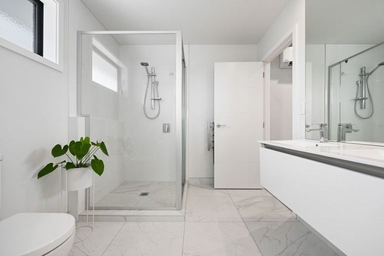 Photo of property in 3 Miharo Crescent, Flagstaff, Hamilton, 3210