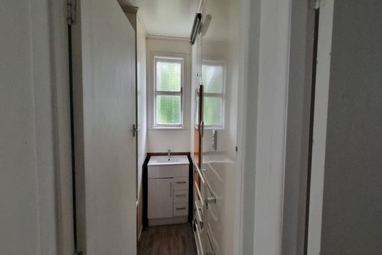 Photo of property in 48 Robinson Avenue, Holdens Bay, Rotorua, 3010