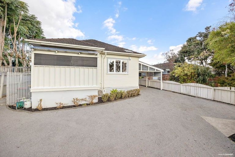 Photo of property in 1/245 Pakuranga Road, Pakuranga, Auckland, 2010