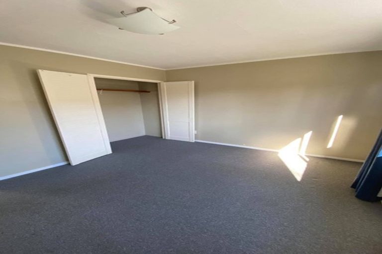 Photo of property in 1/73 Spinella Drive, Bayview, Auckland, 0629