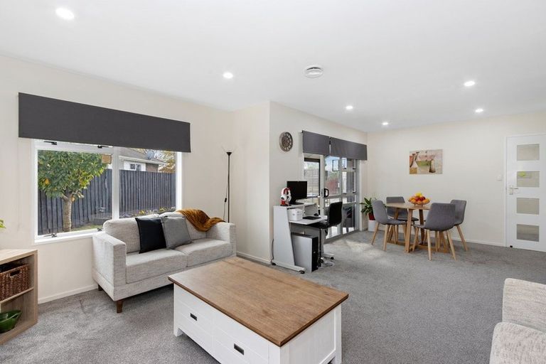 Photo of property in 34 Arcon Drive, Broomfield, Christchurch, 8042