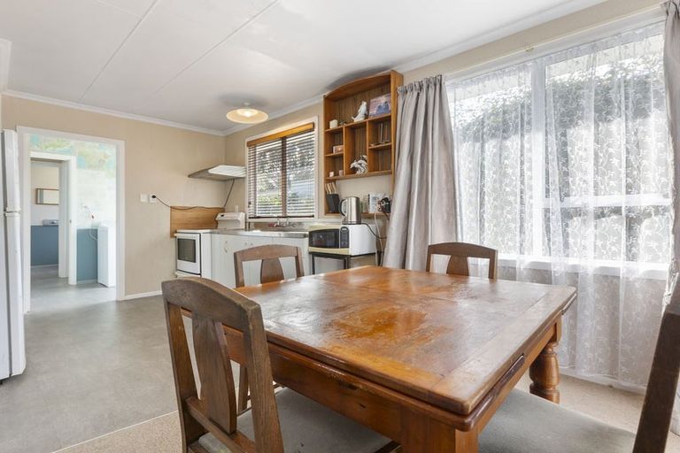 Photo of property in 8 Omata Road, Westown, New Plymouth, 4310