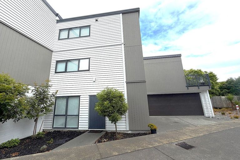 Photo of property in 34 Amherst Place, Albany, Auckland, 0632