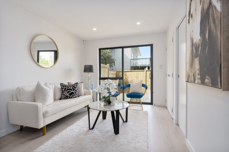 Photo of property in 31 Tiroroa Avenue, Te Atatu South, Auckland, 0610