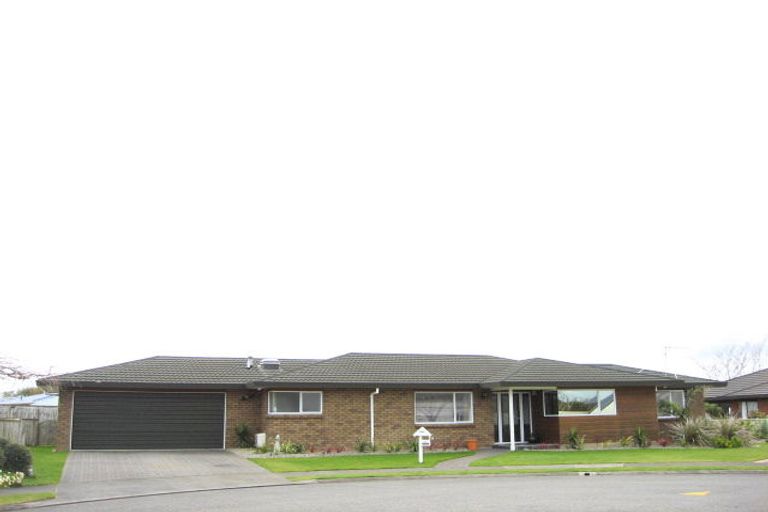 Photo of property in 1 Waiwera Place, Merrilands, New Plymouth, 4312