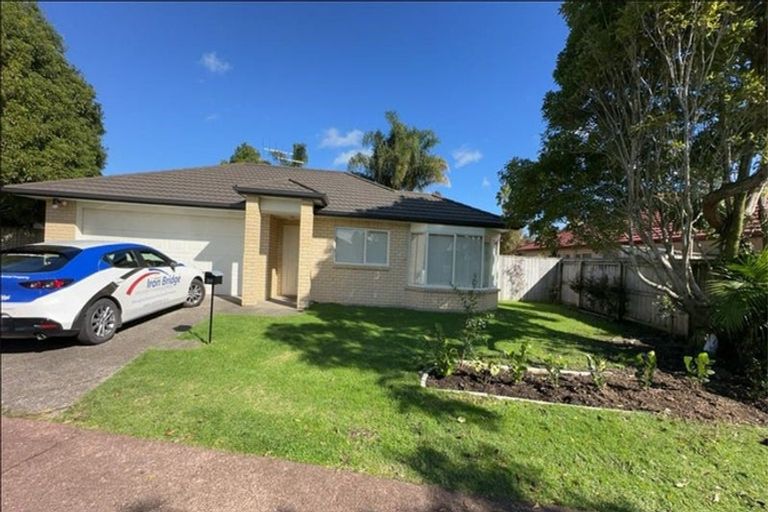 Photo of property in 36 Glencalder Place, Wattle Downs, Auckland, 2103