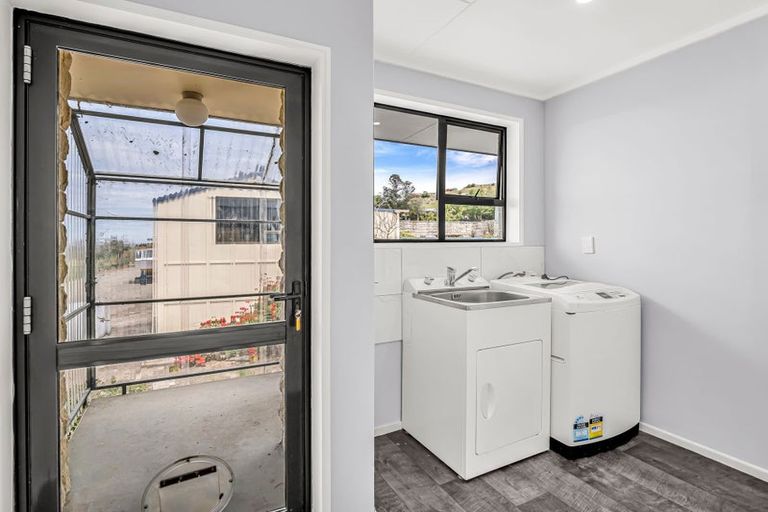 Photo of property in 35 Browns Road, Alma, Oamaru, 9491