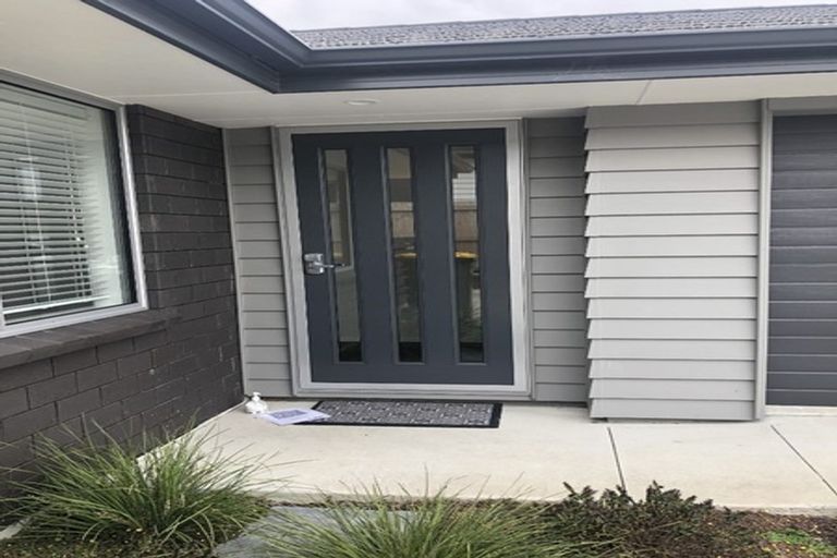 Photo of property in 7 Verdot Close, Kumeu, 0810