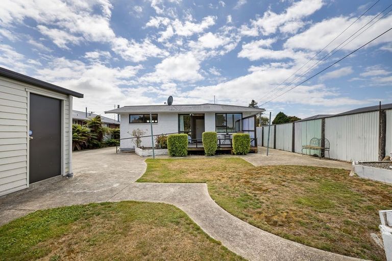 Photo of property in 146 Shortland Street, Aranui, Christchurch, 8061