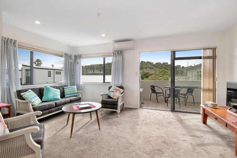 Photo of property in 7c Puriri Avenue, Orewa, 0931