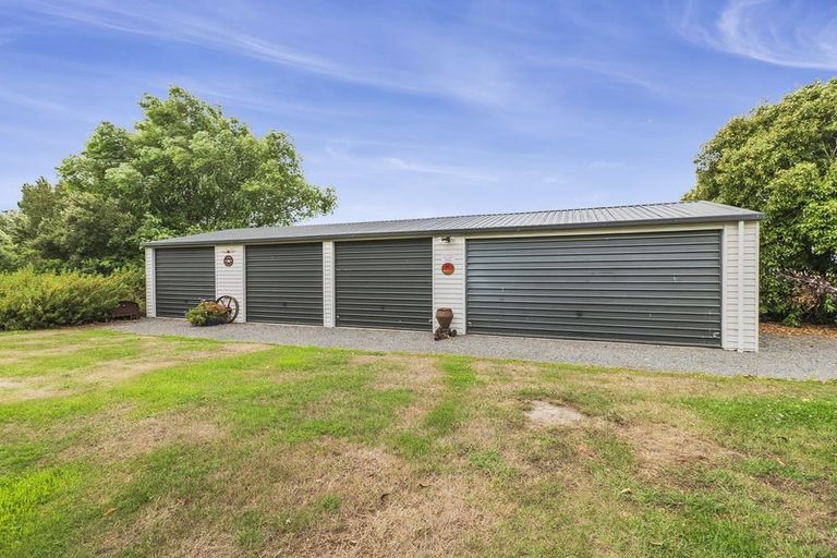 Photo of property in 1437 Selwyn Lake Road, Leeston, 7682