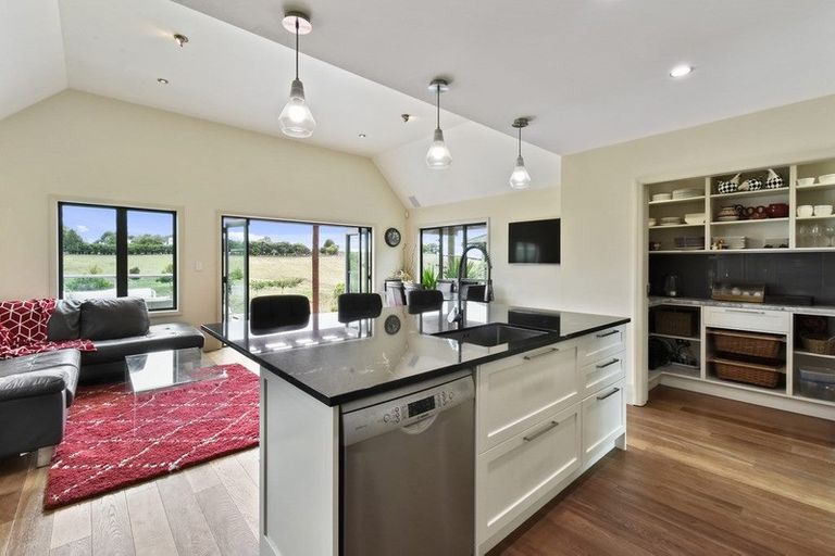 Photo of property in 333 Tuhimata Road, Paerata, Drury, 2578