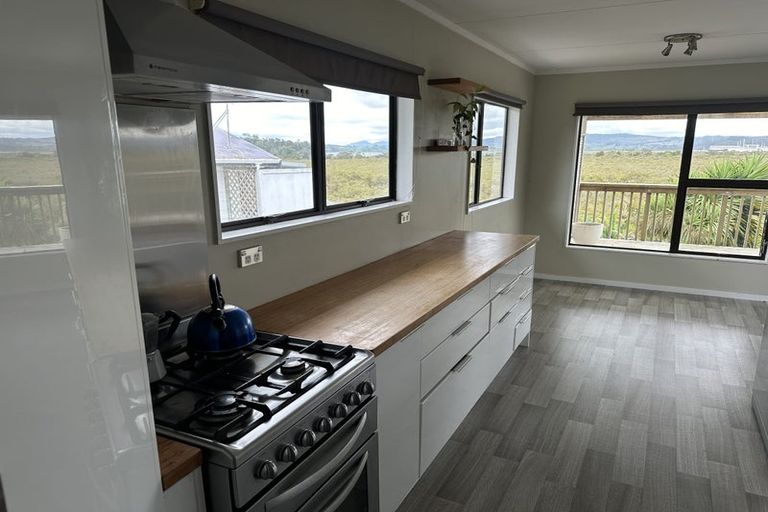 Photo of property in 56 Raumati Crescent, Onerahi, Whangarei, 0110