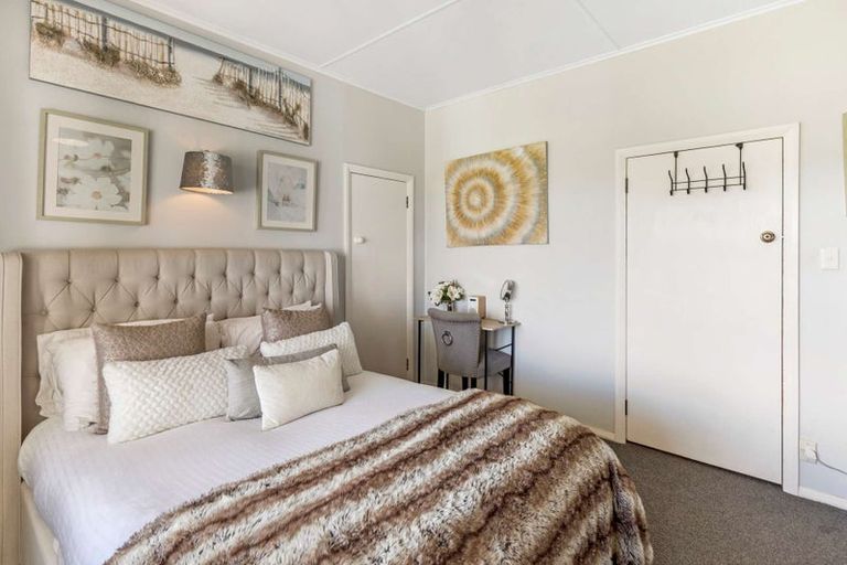 Photo of property in 17 Tulloch Street, Saint Johns Hill, Whanganui, 4500