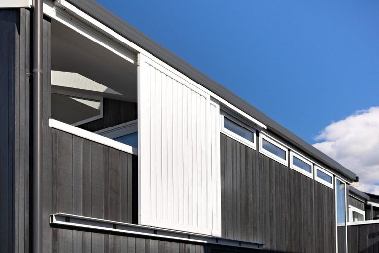 Photo of property in 112 Karewa Parade, Papamoa Beach, Papamoa, 3118