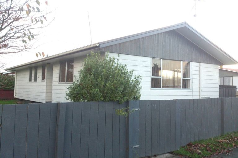 Photo of property in 1 Reeves Close, Fairview Downs, Hamilton, 3214