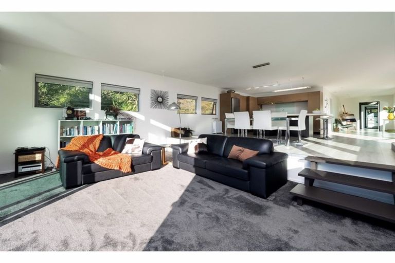 Photo of property in 1 Stonehaven Terrace, Hillsborough, Christchurch, 8022
