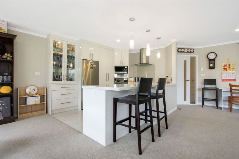 Photo of property in 2 Friis Drive, Katikati, 3178