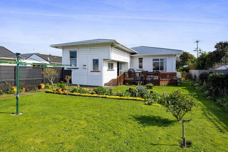 Photo of property in 30 Argyle Street, Hawera, 4610