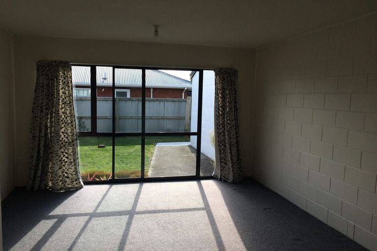 Photo of property in 2/30 Picton Avenue, Riccarton, Christchurch, 8011