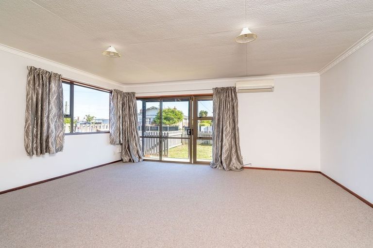 Photo of property in 9b Tay Street, Mosgiel, 9024