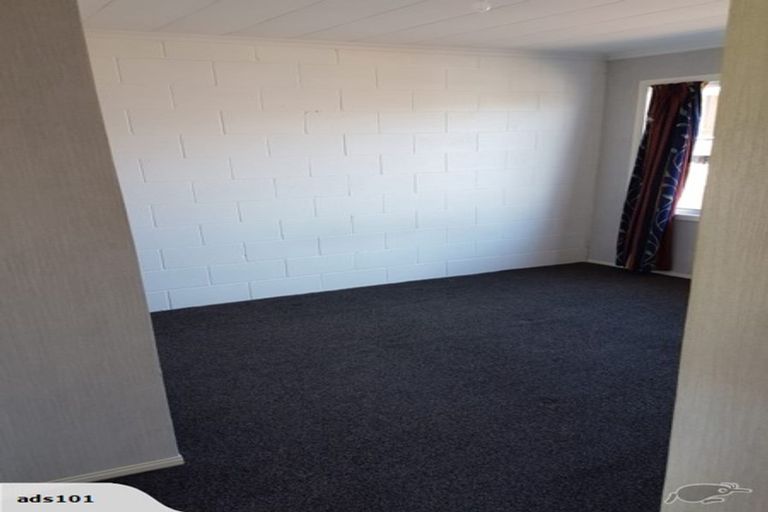 Photo of property in 30a Simons Street, Moturoa, New Plymouth, 4310