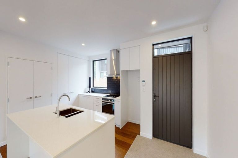 Photo of property in 55 Rua Kai Way, Brooklyn, Wellington, 6021