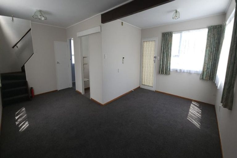 Photo of property in 102 Kilbirnie Crescent, Kilbirnie, Wellington, 6022