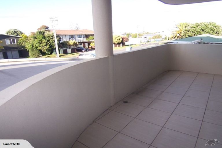 Photo of property in 1/1086 Papamoa Beach Road, Papamoa Beach, Papamoa, 3118