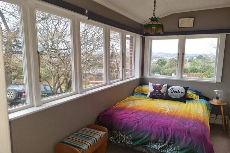 Photo of property in 1 Cossens Street, Balclutha, 9230