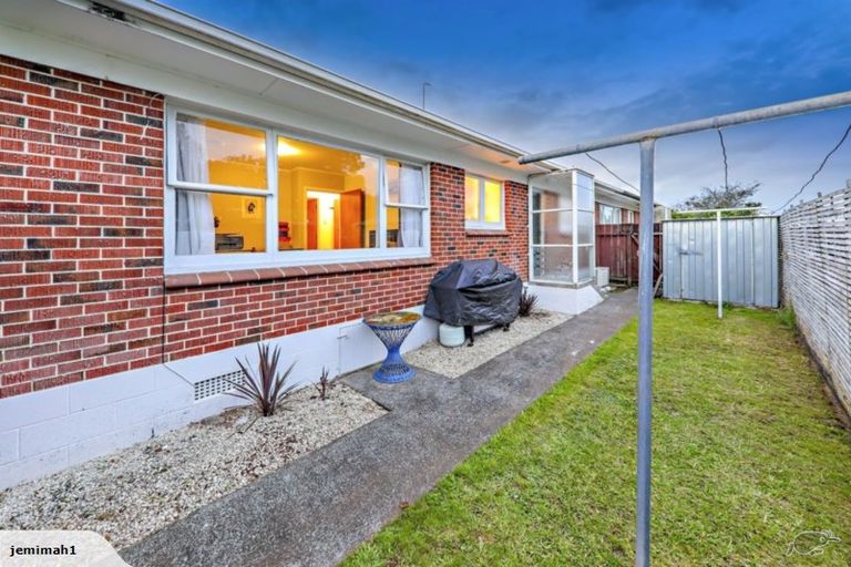 Photo of property in 2/27 Shirley Avenue, Papakura, 2110