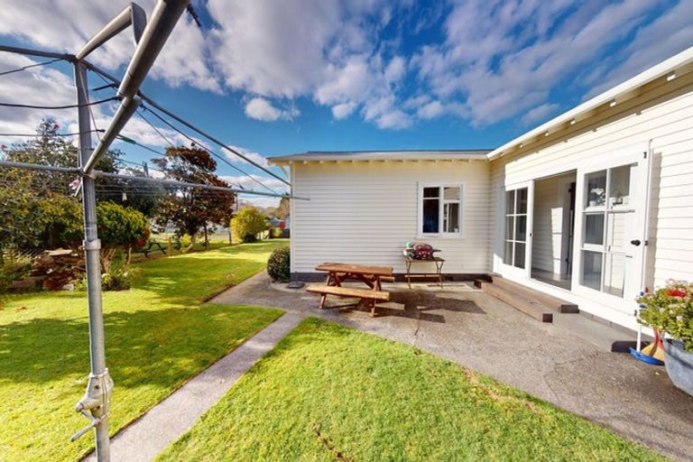 Photo of property in 3 Roberts Avenue, Aramoho, Whanganui, 4500