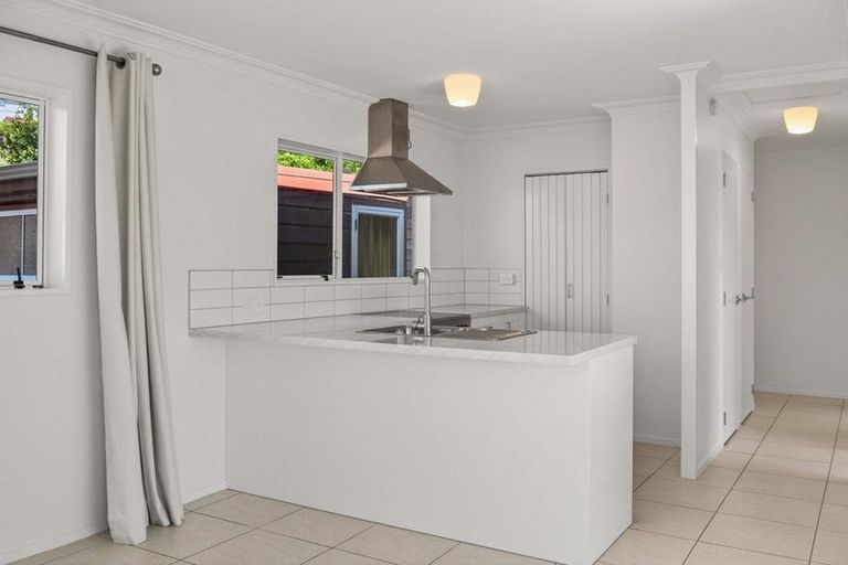 Photo of property in 122b Chapel Street, Otumoetai, Tauranga, 3110
