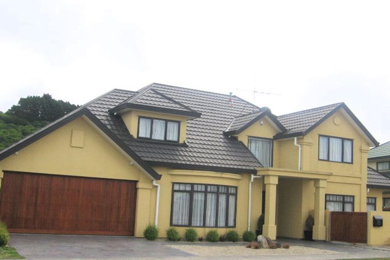 Photo of property in 26 Waterhouse Drive, Brooklyn, Wellington, 6021