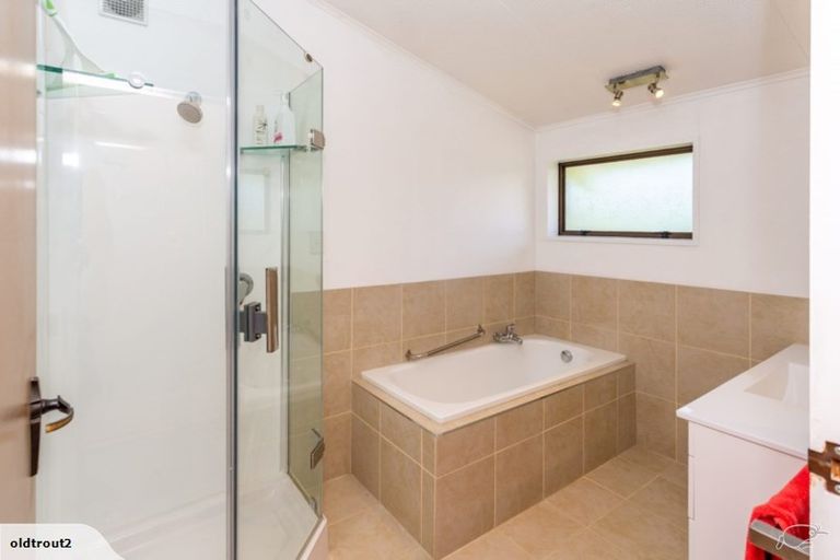 Photo of property in 12 Coulson Place, Alexandra, 9320