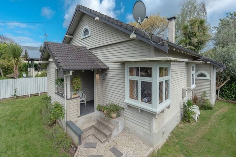 Photo of property in 13 Te Aroha Street, Hamilton East, Hamilton, 3216