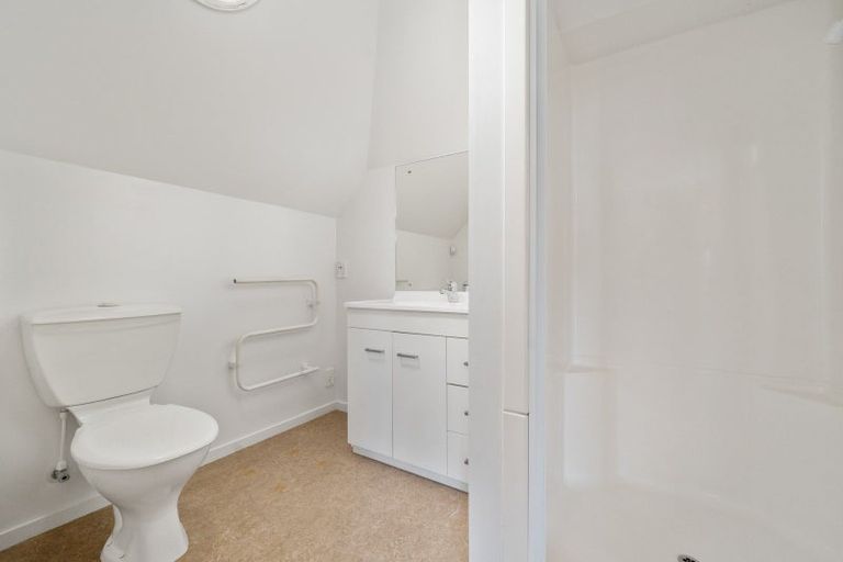 Photo of property in 2 Iles Lane, Cashmere, Christchurch, 8022