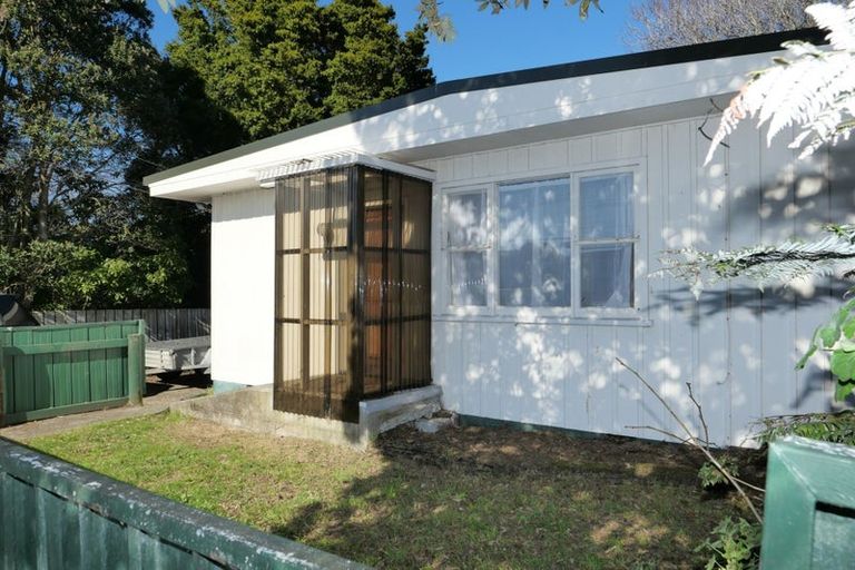 Photo of property in 60 Martin Road, Paraparaumu Beach, Paraparaumu, 5032