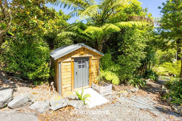 Photo of property in 39 Sylvan Way, Silverstream, Upper Hutt, 5019