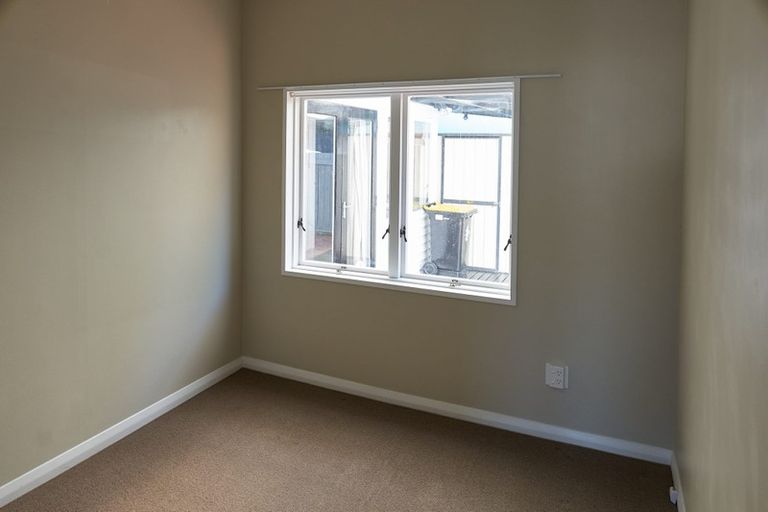 Photo of property in 40 Derwent Street, Island Bay, Wellington, 6023