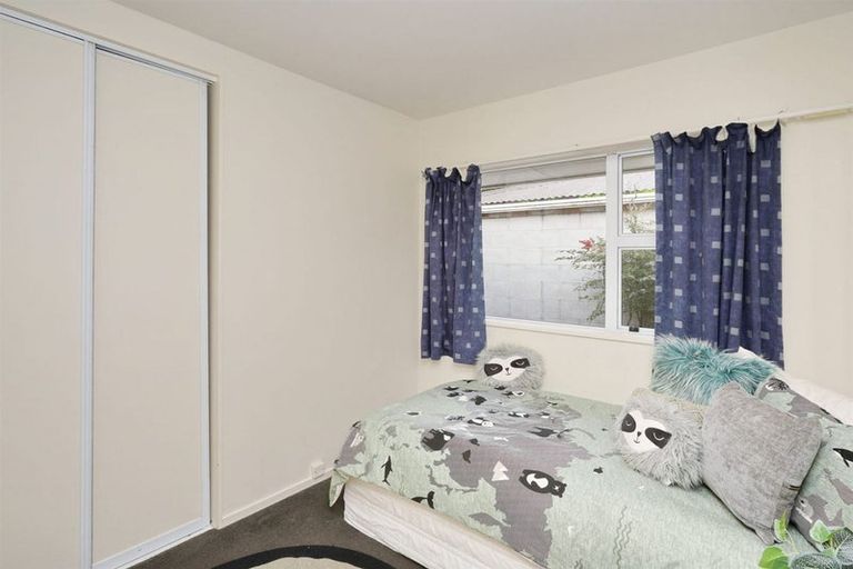 Photo of property in 2/288 Pine Avenue, South New Brighton, Christchurch, 8062