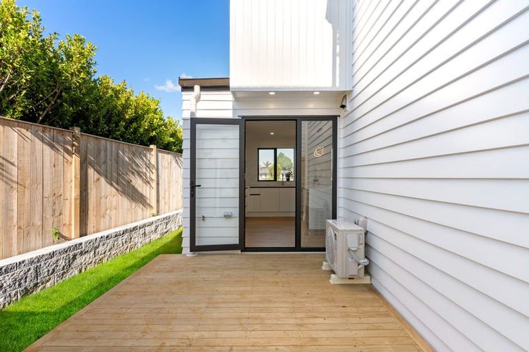Photo of property in 16a Meadway, Sunnyhills, Auckland, 2010