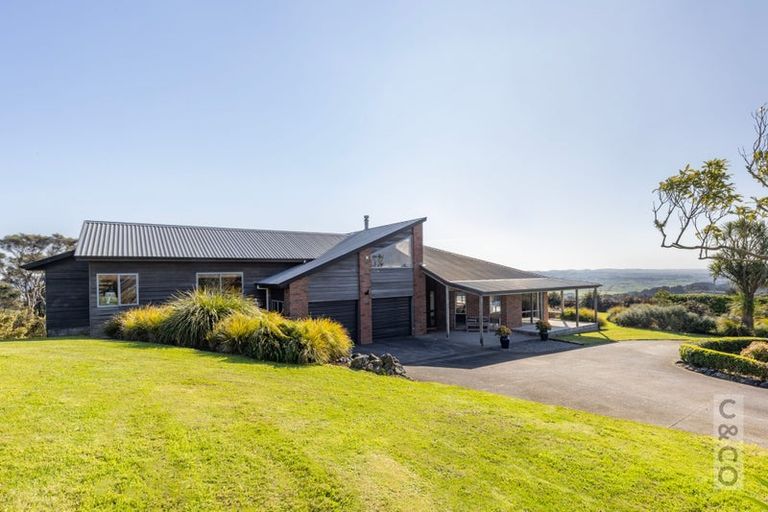 Photo of property in 457 Kiwitahi Road, Helensville, 0875