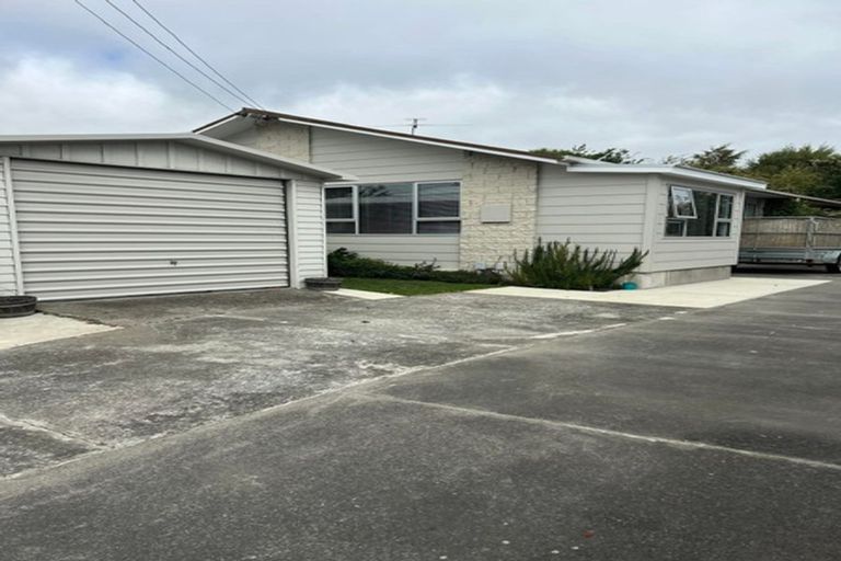 Photo of property in 1/94 Sullivan Avenue, Woolston, Christchurch, 8023